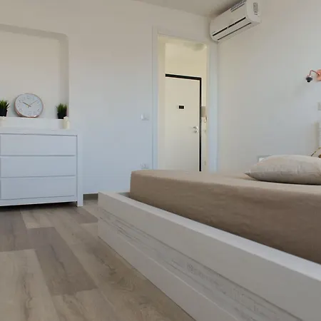 Mykonos * Lido di Ostia